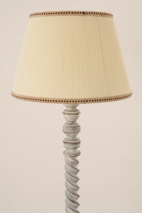 Comfy Blanc Floor Lamp