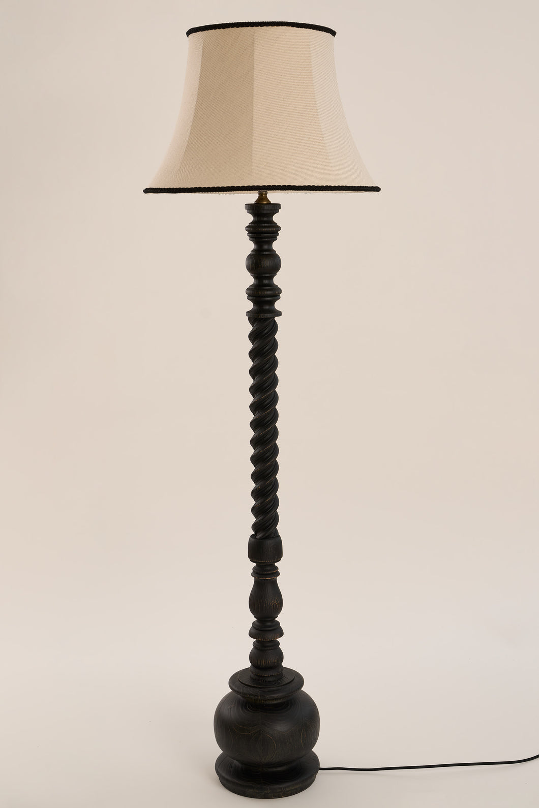 Comfy Carbon Floor Lamp